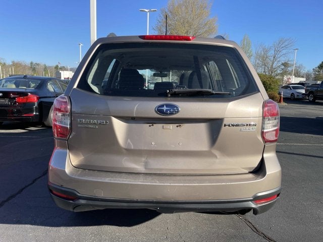2015 Subaru Forester 2.5i