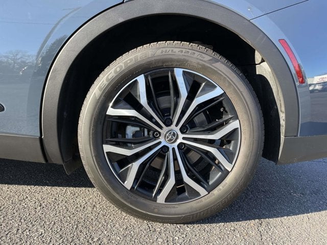 2025 Toyota Crown XLE