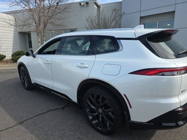 2025 Toyota Crown Signia Limited