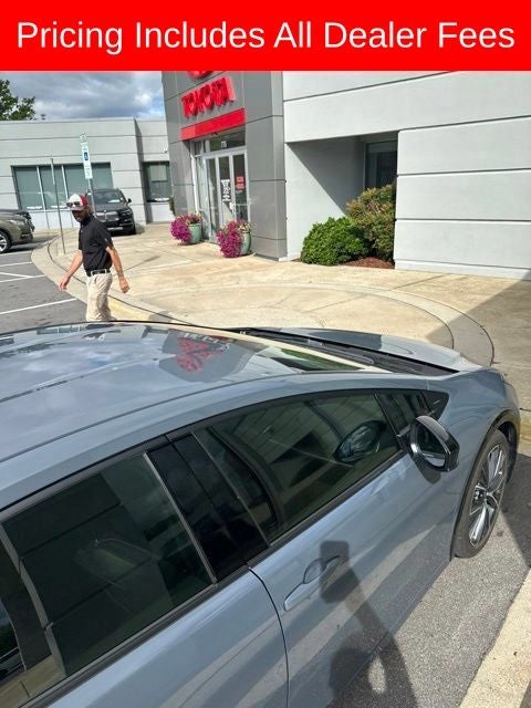 2025 Toyota Prius XLE