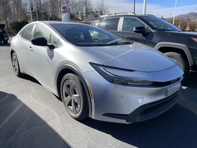 2024 Toyota Prius LE