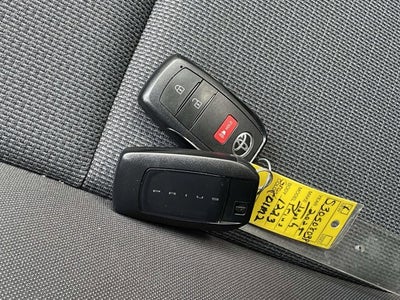 2025 Toyota Prius LE