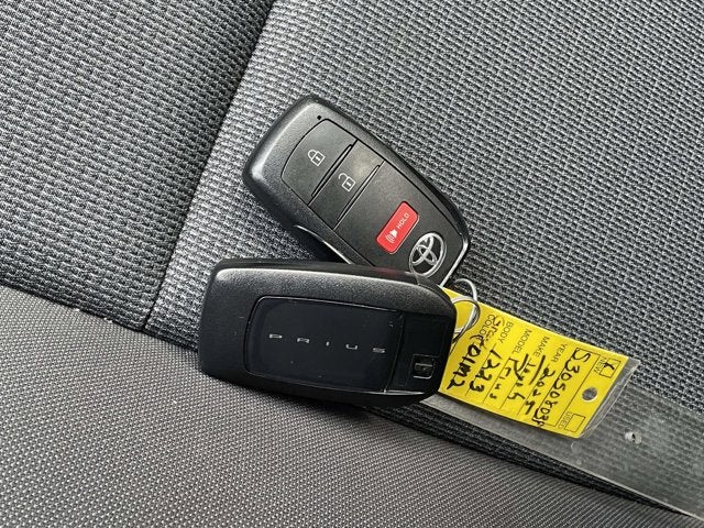 2025 Toyota Prius LE