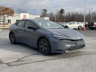 2025 Toyota Prius LE