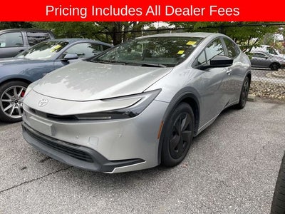 2025 Toyota Prius LE