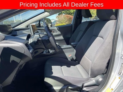 2025 Toyota Prius LE