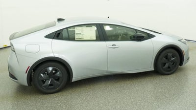 2027 Toyota Prius Plug-in Hybrid SE