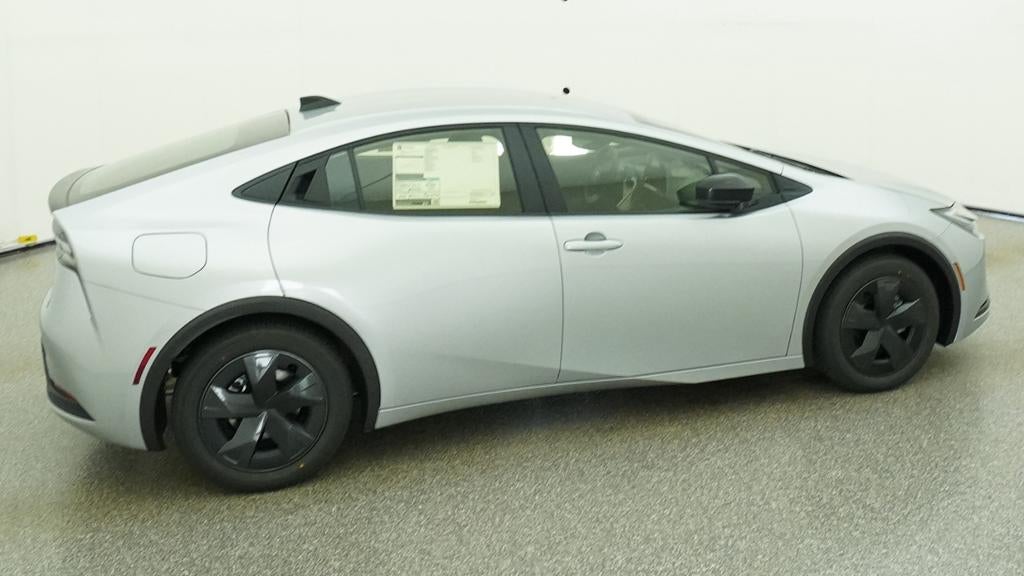 2027 Toyota Prius Plug-in Hybrid SE
