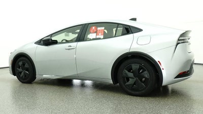 2027 Toyota Prius Plug-in Hybrid SE