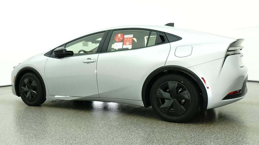 2027 Toyota Prius Plug-in Hybrid SE