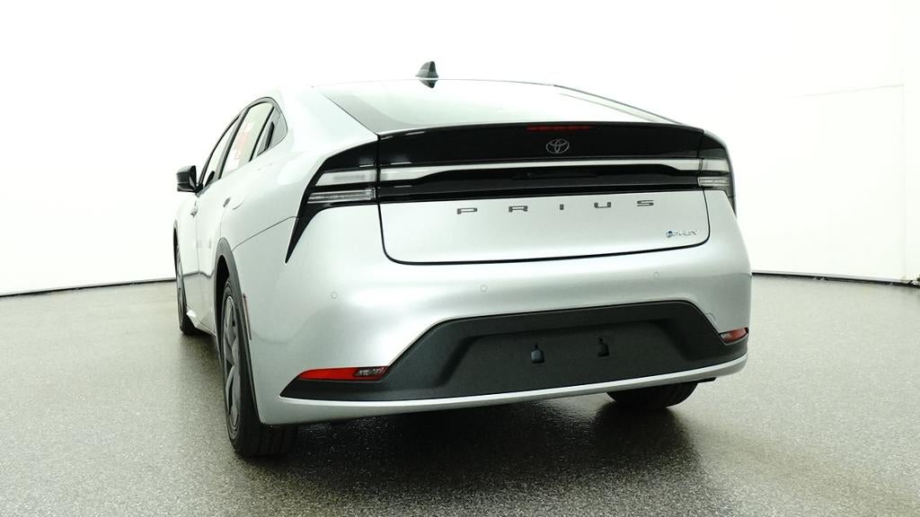 2027 Toyota Prius Plug-in Hybrid SE