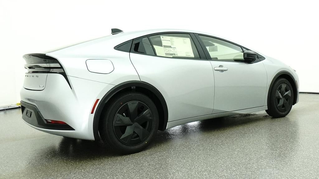 2027 Toyota Prius Plug-in Hybrid SE