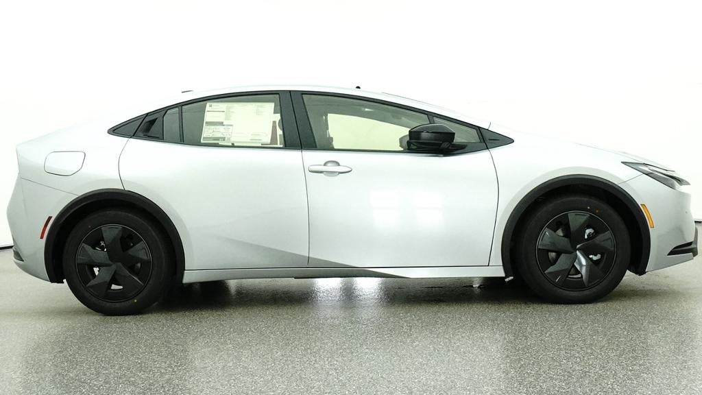 2027 Toyota Prius Plug-in Hybrid SE