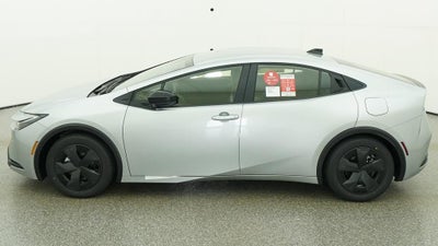 2027 Toyota Prius Plug-in Hybrid SE