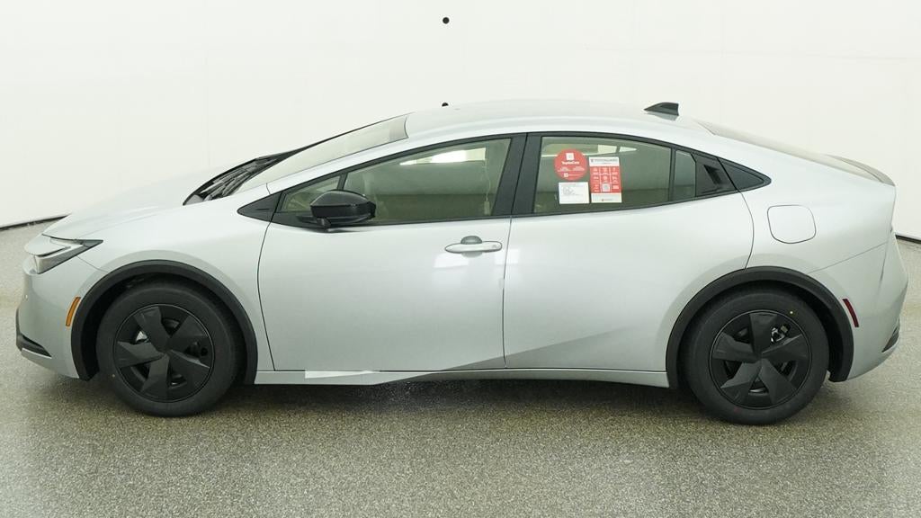 2027 Toyota Prius Plug-in Hybrid SE
