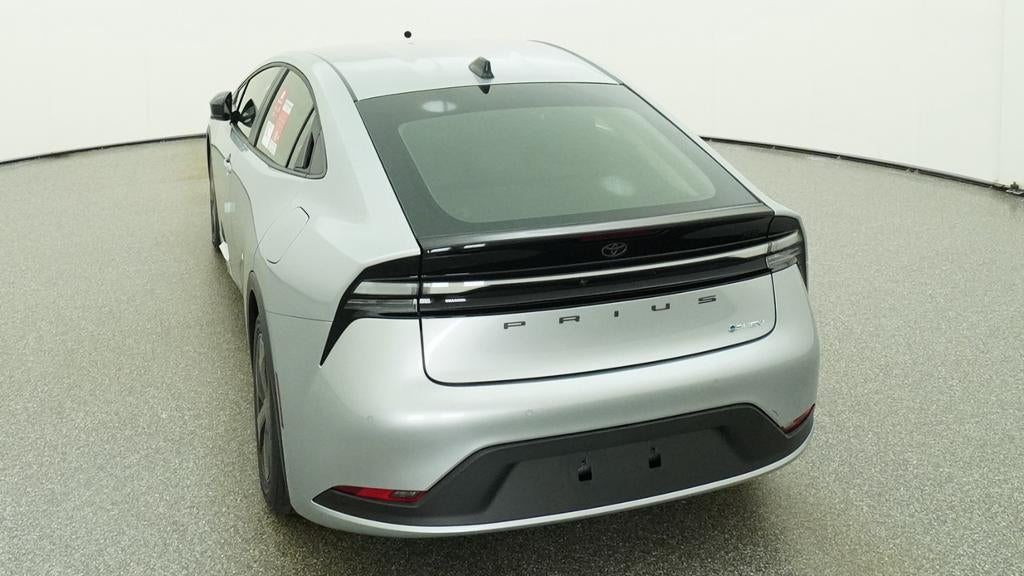 2027 Toyota Prius Plug-in Hybrid SE