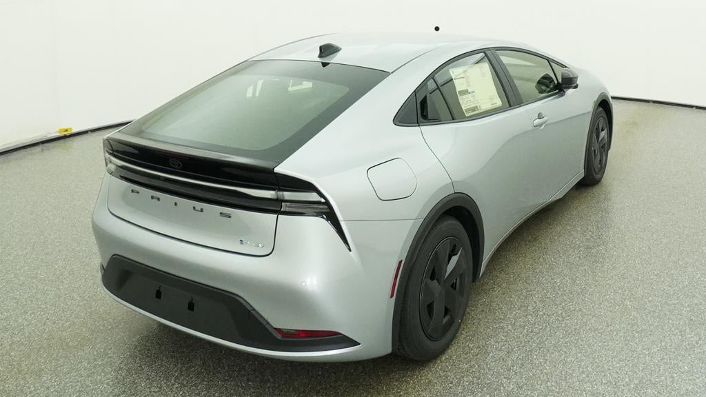2027 Toyota Prius Plug-in Hybrid SE