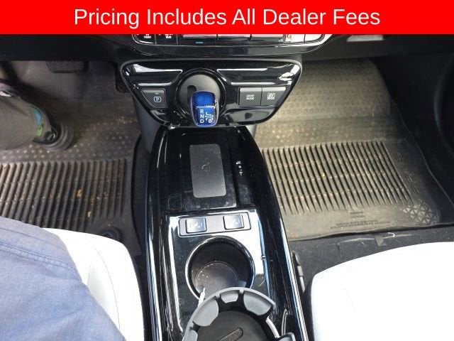 2022 Toyota Prius XLE