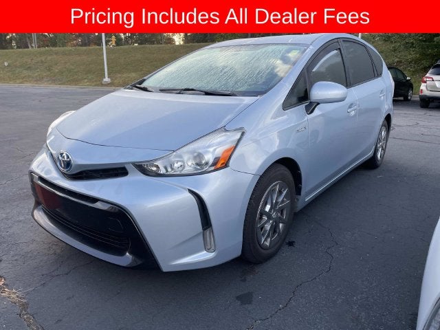 2016 Toyota Prius v Three