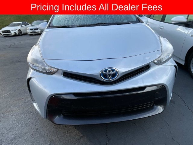 2016 Toyota Prius v Three