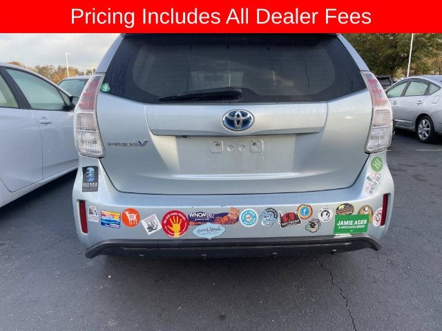 2016 Toyota Prius v Three