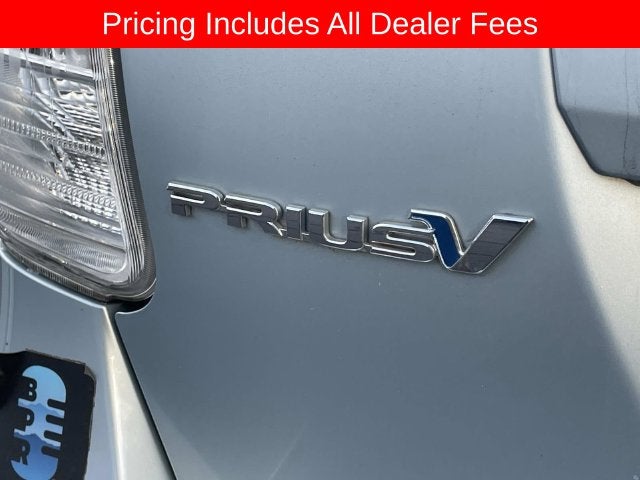 2016 Toyota Prius v Three