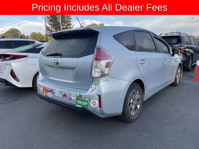 2016 Toyota Prius v Three