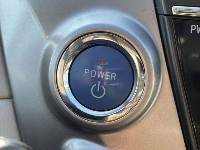 2016 Toyota Prius v Four