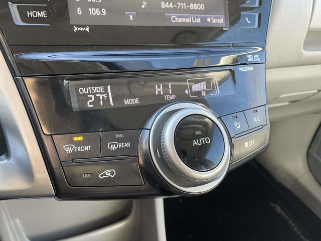 2016 Toyota Prius v Four