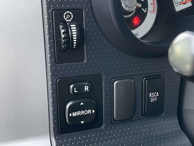 2014 Toyota FJ Cruiser Base