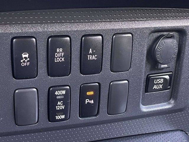 2014 Toyota FJ Cruiser Base