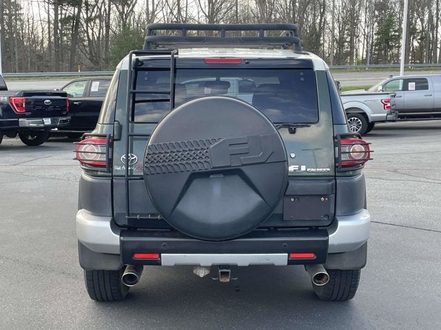 2014 Toyota FJ Cruiser Base