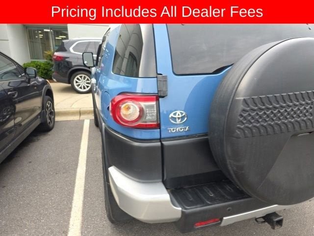 2012 Toyota FJ CRUISER Base