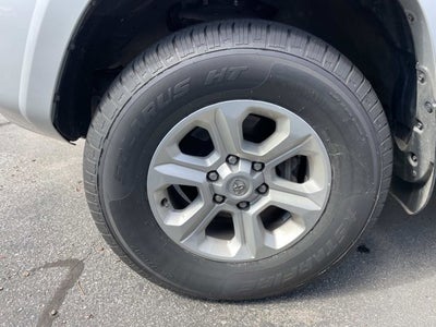 2024 Toyota 4Runner SR5