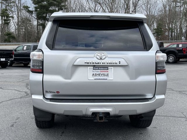 2022 Toyota 4Runner SR5