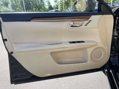 2013 Lexus ES 300h 300h