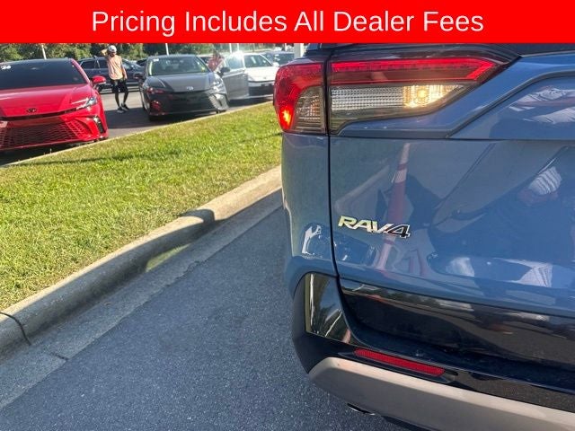 2023 Toyota RAV4 Hybrid SE