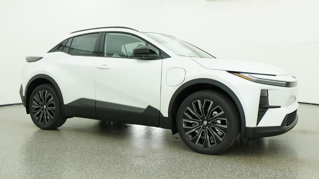 2026 Toyota C-HR XSE
