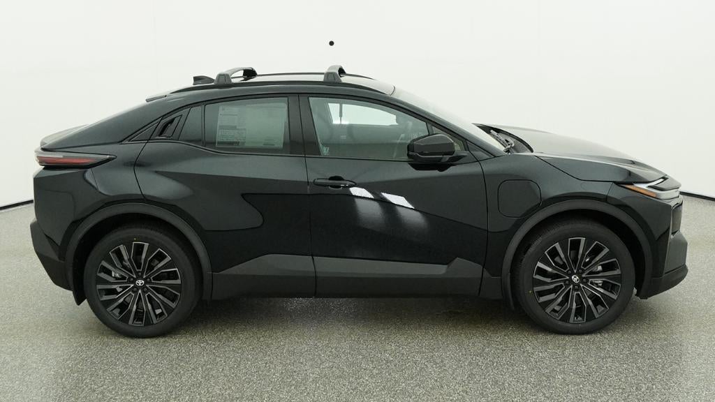 2026 Toyota C-HR XSE - Photo 11