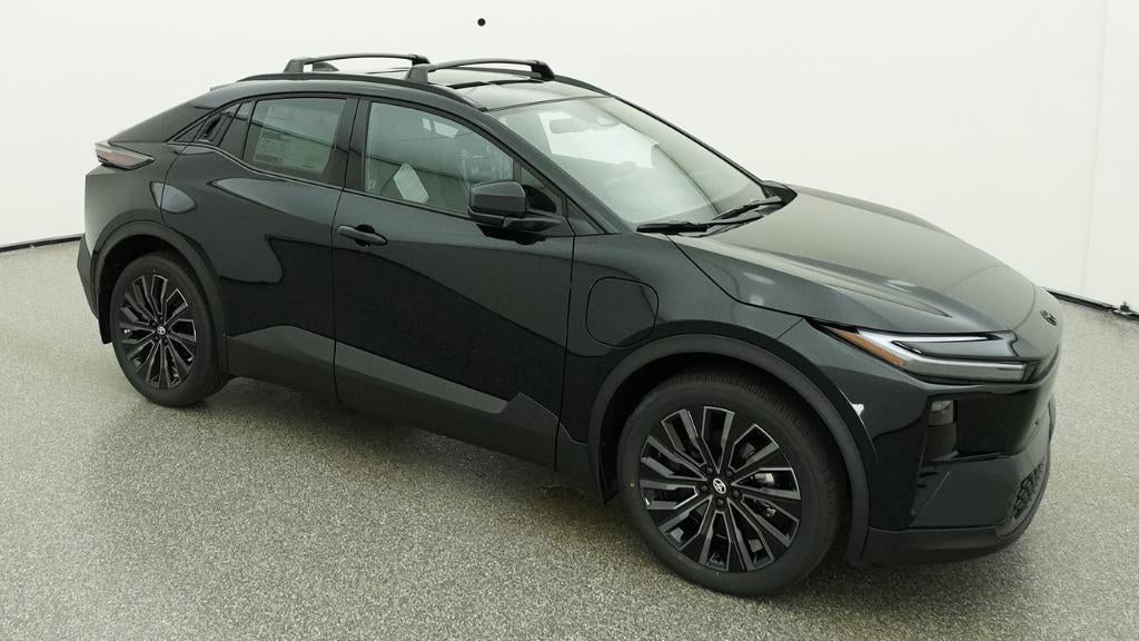 2026 Toyota C-HR XSE - Photo 12