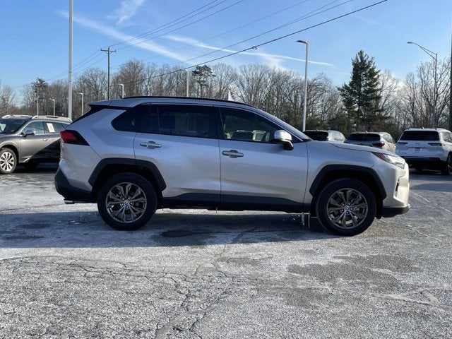 2024 Toyota RAV4 Hybrid XLE Premium