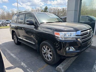 2019 Toyota Land Cruiser Base