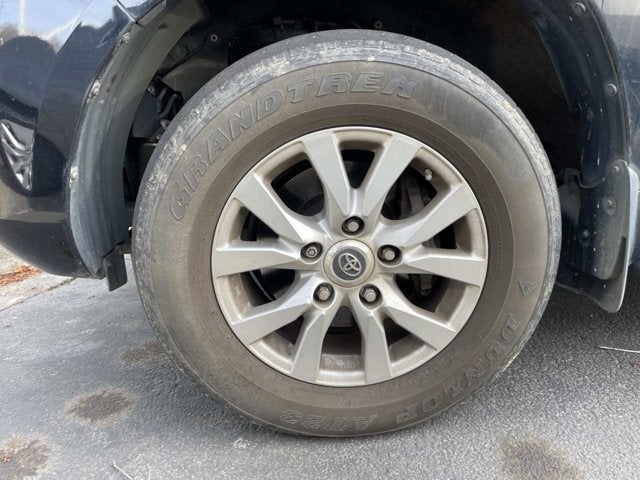 2019 Toyota Land Cruiser Base
