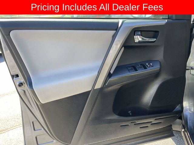 2017 Toyota RAV4 Hybrid XLE