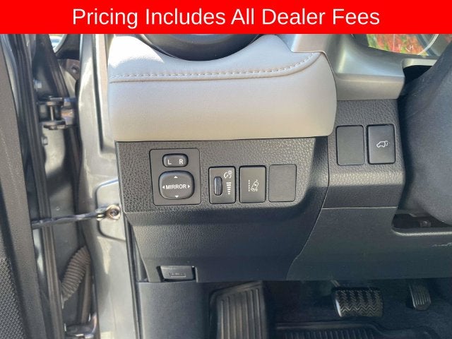 2017 Toyota RAV4 Hybrid XLE