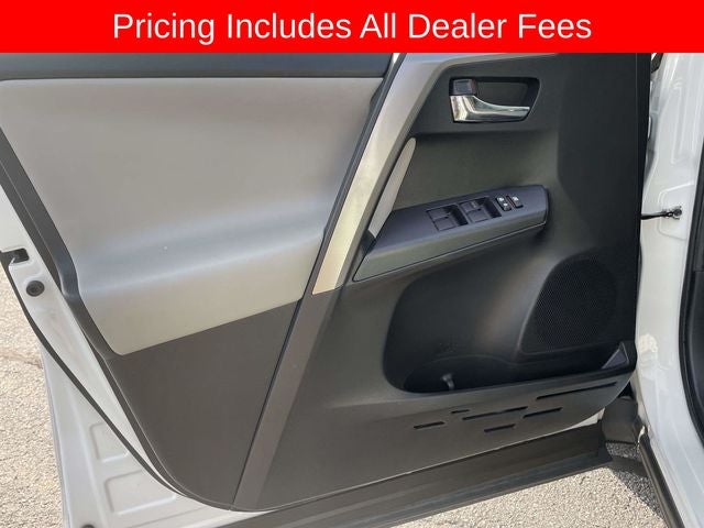 2017 Toyota RAV4 Hybrid XLE