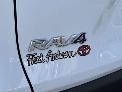 2023 Toyota RAV4 Hybrid XLE