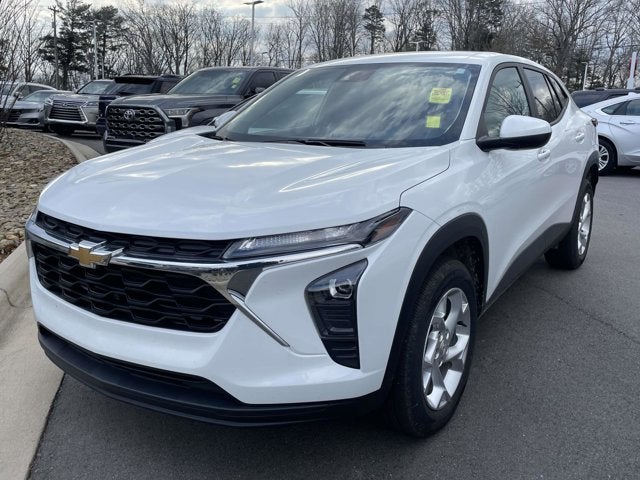 2025 Chevrolet Trax LS