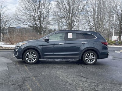 2017 Hyundai Santa Fe SE