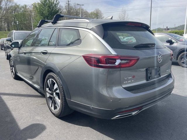 2018 Buick Regal TourX Essence